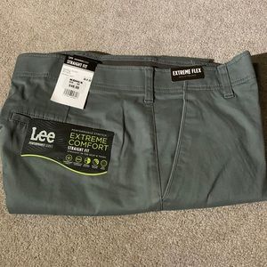 Lee — Mens 36/32 Extreme Comfort Straight Fit Pants